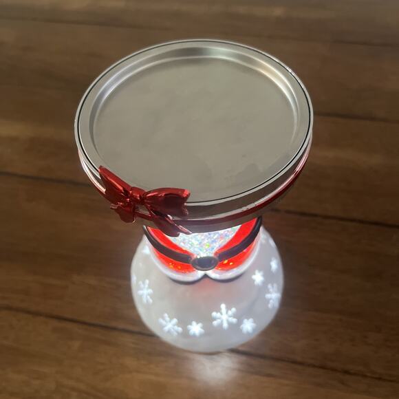 Bath & Body Works 2022 Santa Pedestal Water Globe 3 Wick Candle Holder 8.5"H - Picture 5 of 5